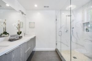 How You Can Deep-Clean Your Bathroom